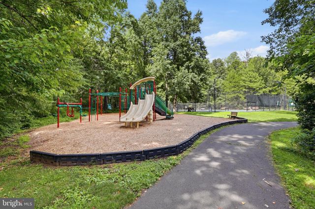 1582 POPLAR GROVE DR, Reston, VA 20194