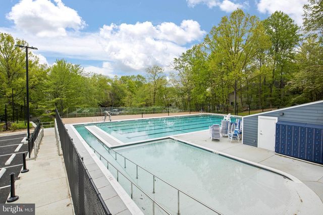 1582 POPLAR GROVE DR, Reston, VA 20194