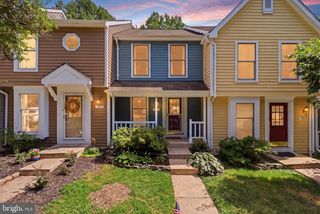 1582 POPLAR GROVE DR, Reston, VA 20194