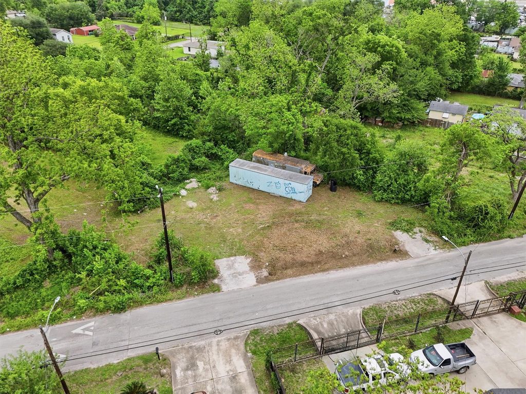 0 Morrow, Houston, TX 77091