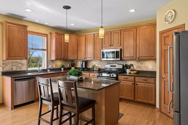 765 Ali Lane, Victoria, MN 55386