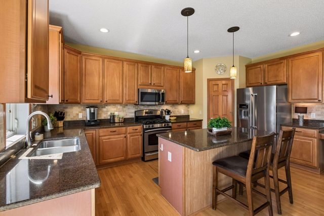 765 Ali Lane, Victoria, MN 55386