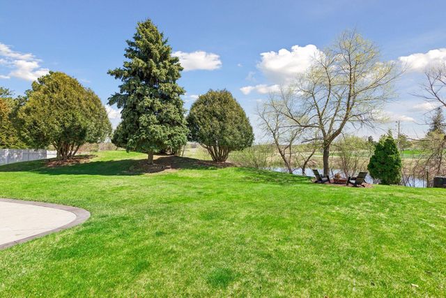 765 Ali Lane, Victoria, MN 55386