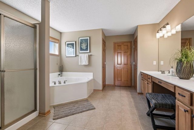 765 Ali Lane, Victoria, MN 55386