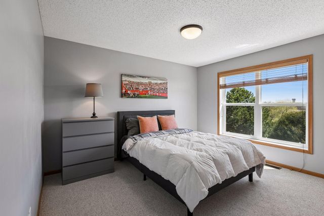 765 Ali Lane, Victoria, MN 55386