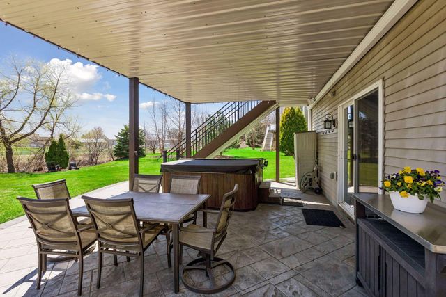 765 Ali Lane, Victoria, MN 55386