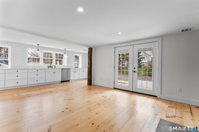 279 Keeney Street, Manchester, CT 06040