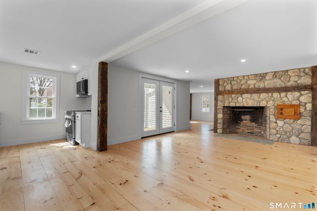 279 Keeney Street, Manchester, CT 06040