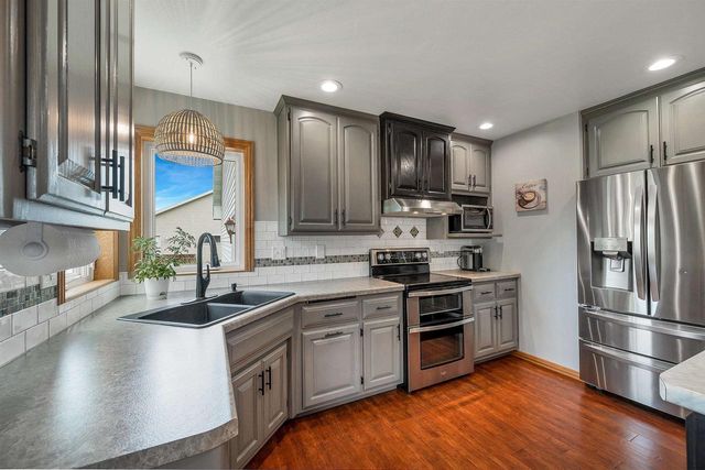 3196 LIBERTY BELL ROAD, Green Bay, WI 54313