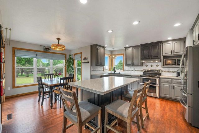 3196 LIBERTY BELL ROAD, Green Bay, WI 54313