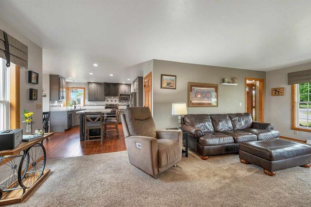 3196 LIBERTY BELL ROAD, Green Bay, WI 54313