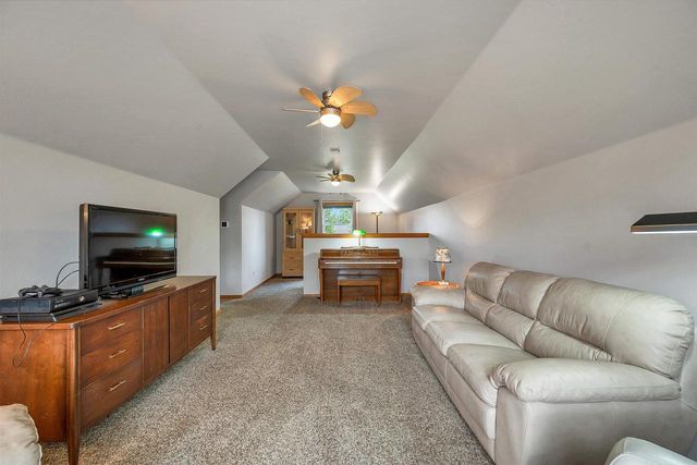 3196 LIBERTY BELL ROAD, Green Bay, WI 54313