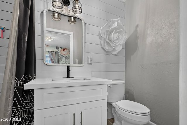 4329 E HUBBELL Street, Phoenix, AZ 85008