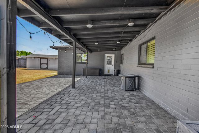 4329 E HUBBELL Street, Phoenix, AZ 85008