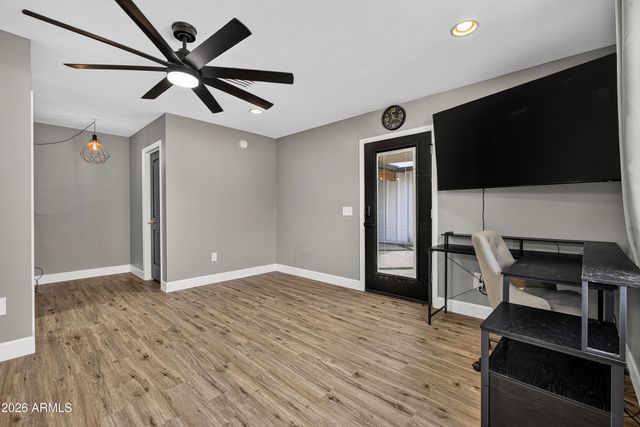 4329 E HUBBELL Street, Phoenix, AZ 85008