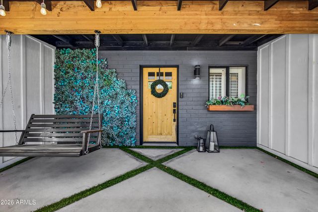 4329 E HUBBELL Street, Phoenix, AZ 85008