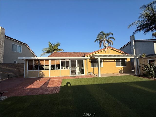 20391 Brentstone Lane, Huntington Beach, CA 92646