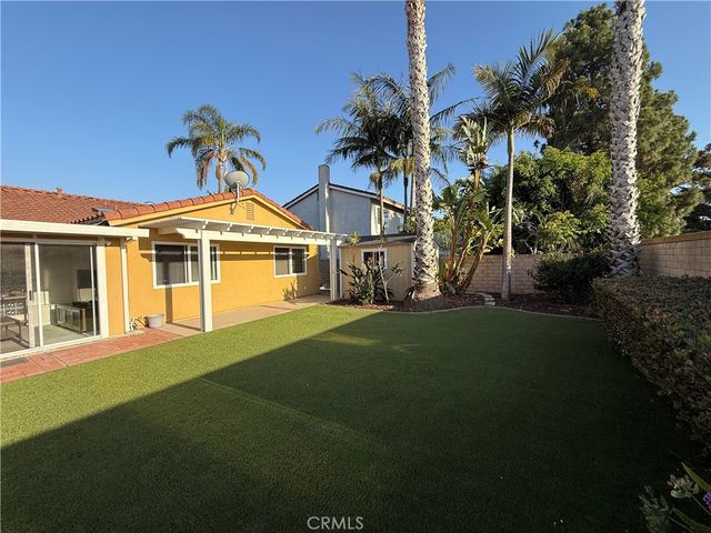 20391 Brentstone Lane, Huntington Beach, CA 92646