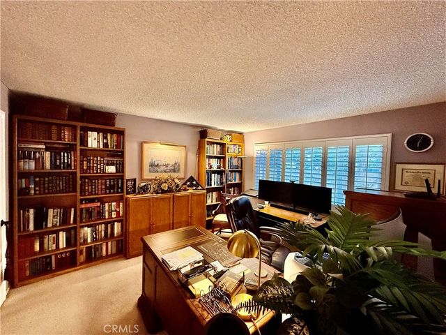 20391 Brentstone Lane, Huntington Beach, CA 92646
