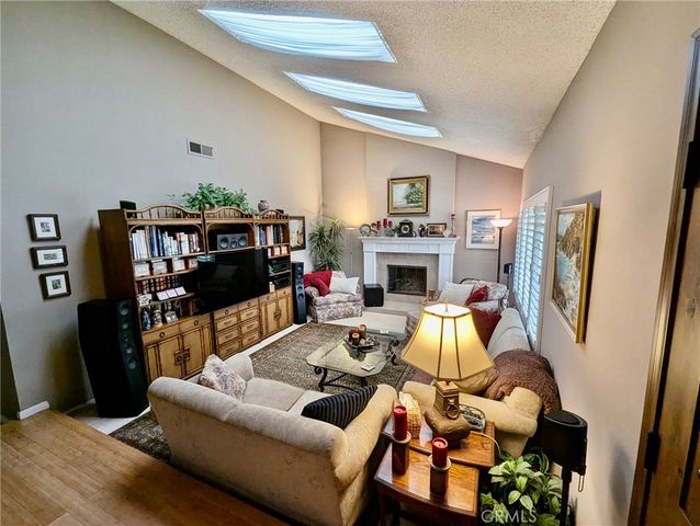 20391 Brentstone Lane, Huntington Beach, CA 92646