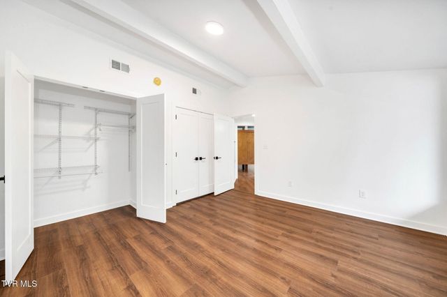 2911 West Walnut Street, Johnson City, TN 37604