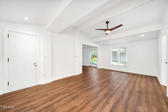 2911 West Walnut Street, Johnson City, TN 37604