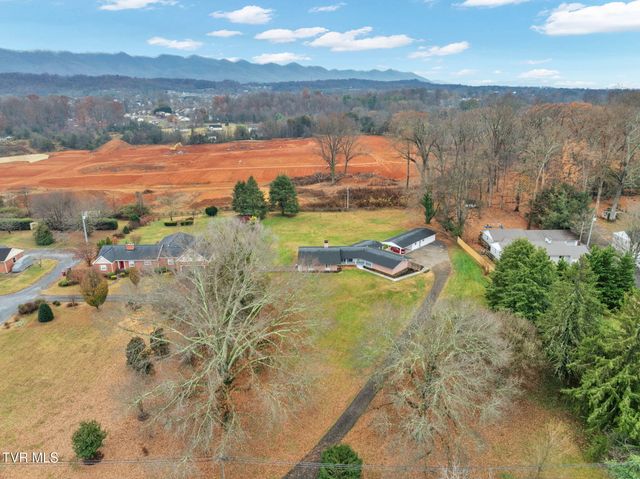 2911 West Walnut Street, Johnson City, TN 37604