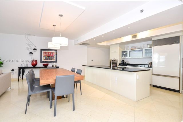 17201 Collins Ave 707, Sunny Isles Beach, FL 33160