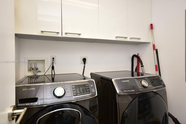 17201 Collins Ave 707, Sunny Isles Beach, FL 33160