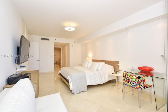 17201 Collins Ave 707, Sunny Isles Beach, FL 33160