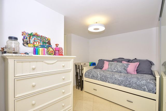 17201 Collins Ave 707, Sunny Isles Beach, FL 33160