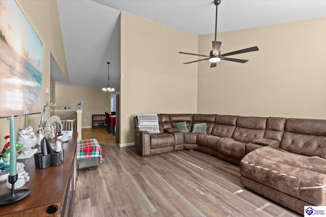 103 Holiday Court, Elizabethtown, KY 42701