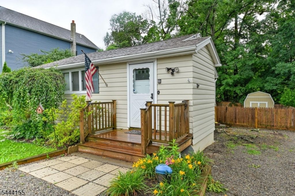 89 Tintle Ave, West Milford Twp., NJ 07480 — photo 4