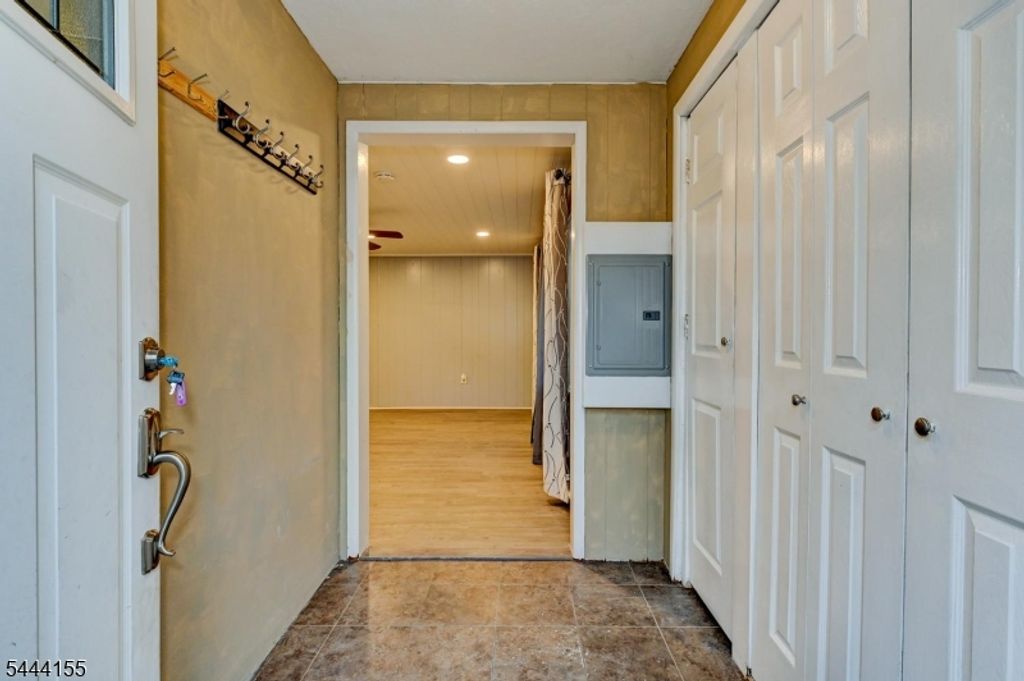 89 Tintle Ave, West Milford Twp., NJ 07480 — photo 5