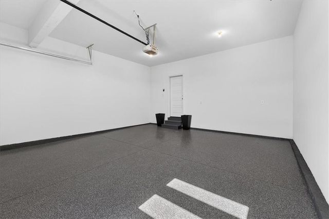 22582 W 93rd Street, Lenexa, KS 66227