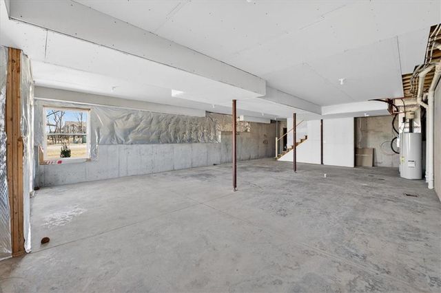 22582 W 93rd Street, Lenexa, KS 66227