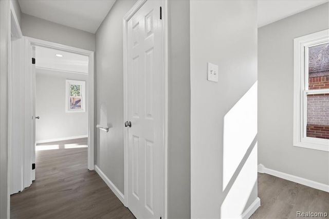 18961 Pennington Drive, Detroit, MI 48221