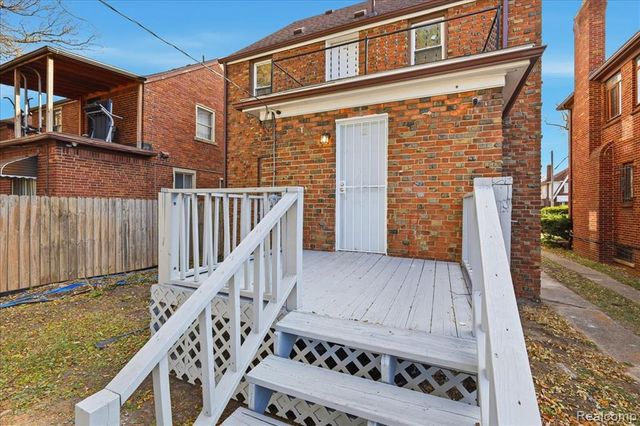 18961 Pennington Drive, Detroit, MI 48221