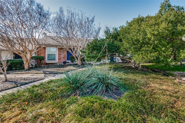 13702 FLAGSTONE Lane, Dallas, TX 75240