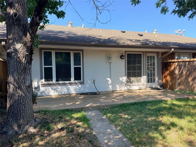 13702 FLAGSTONE Lane, Dallas, TX 75240