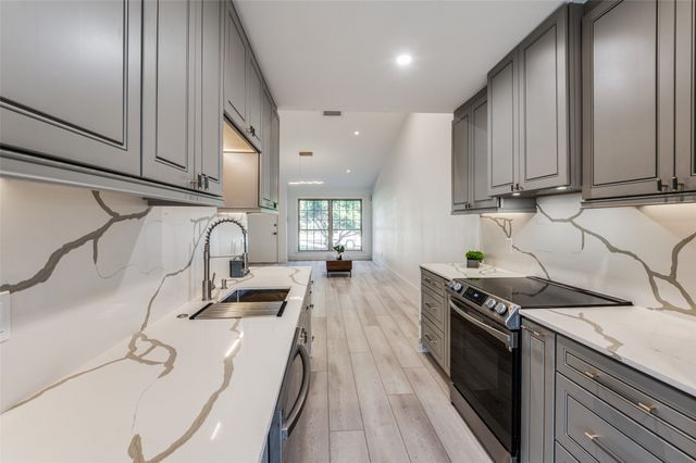 13702 FLAGSTONE Lane, Dallas, TX 75240