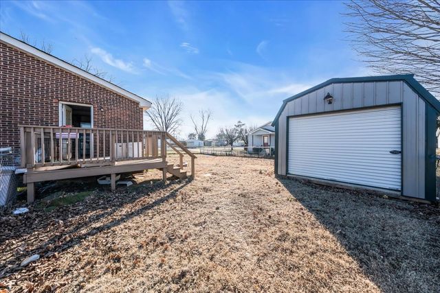 201 10th Ave, N, Decherd, TN 37324