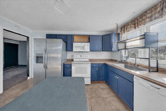 201 10th Ave, N, Decherd, TN 37324