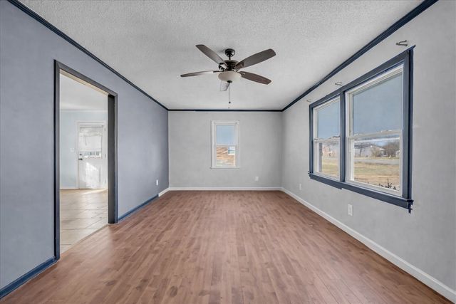 201 10th Ave, N, Decherd, TN 37324