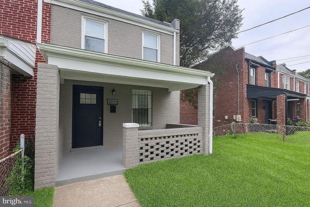 4030 BLAINE ST NE, Washington, DC 20019