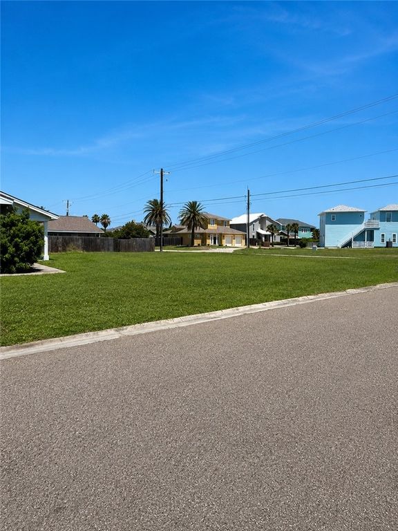 325 Sorrento St, Port Aransas, TX 78373 — photo 3