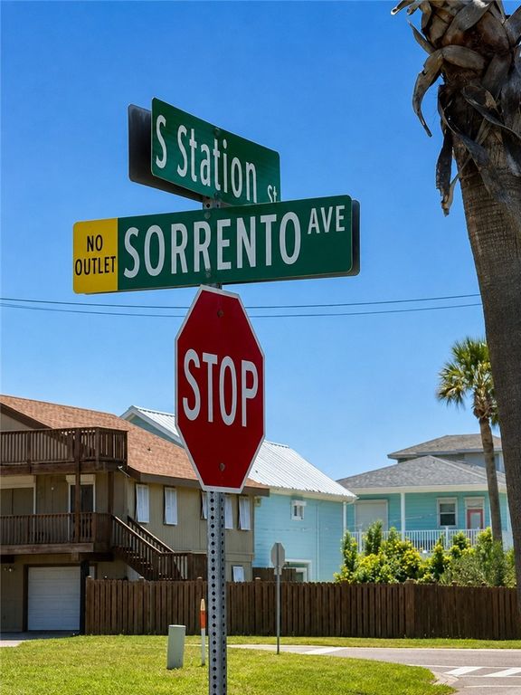 325 Sorrento St, Port Aransas, TX 78373 — photo 4