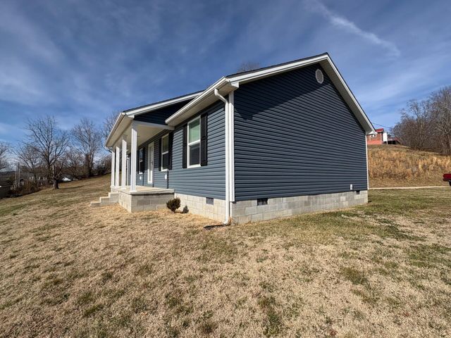 875 Gardner Drive, West Liberty, KY 41472