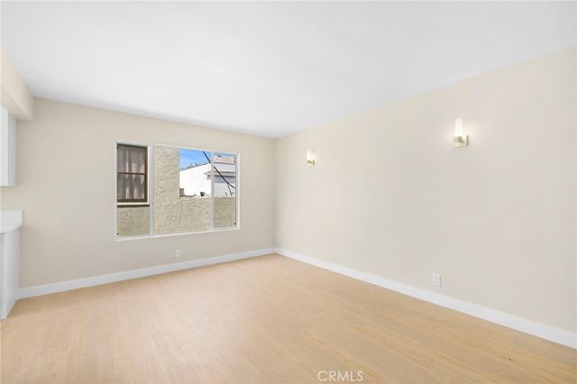 3020 E 3rd 12, Long Beach, CA 90814