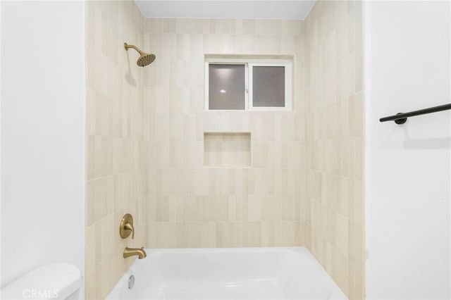 3020 E 3rd 12, Long Beach, CA 90814